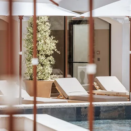 Le Mirage Готель 4*