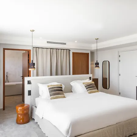 Le Mirage Hotel 4*